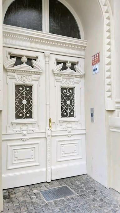 Romantic Apartment In The Center Of Прага Екстер'єр фото